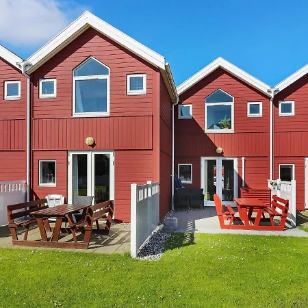 Apartment 6 Person In Hadsund